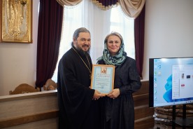 Депутат Татьяна Недоступенко поделилась опытом социального служения на съезде сестричеств